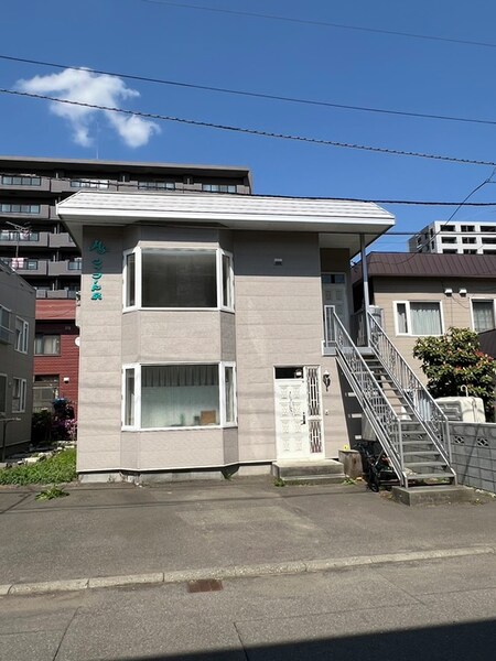 マンションヴィラ－ド泉外観写真