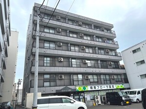 セントポ－リア五番館外観写真