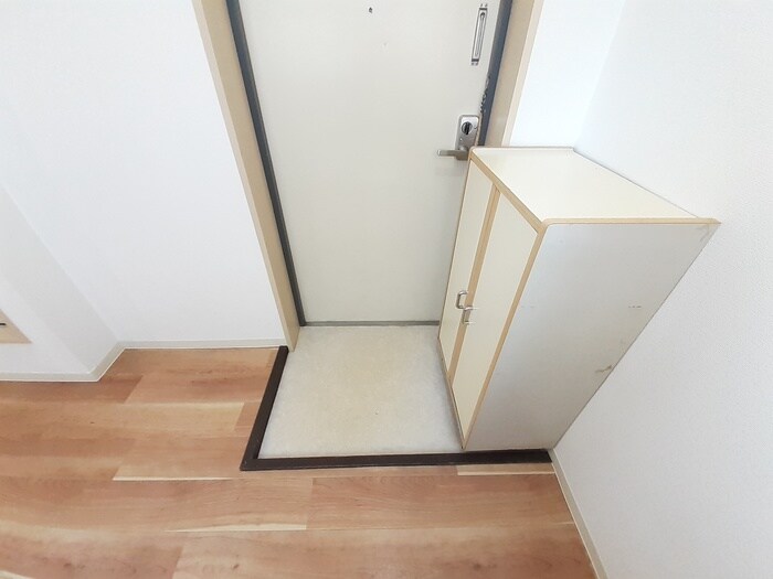 物件内観写真14　(玄関)