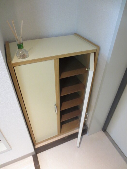 物件内観写真15　(靴箱)