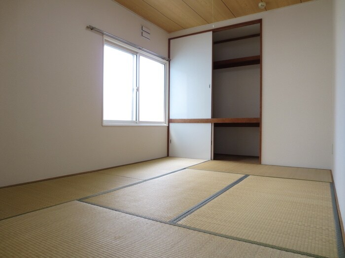 物件内観写真9　(居室)