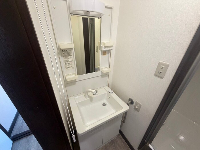 物件内観写真13　(洗面)