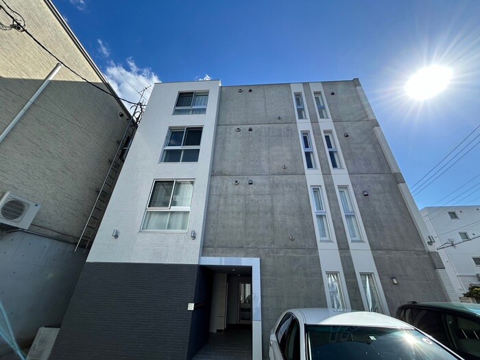 物件外観写真3　(外観写真)