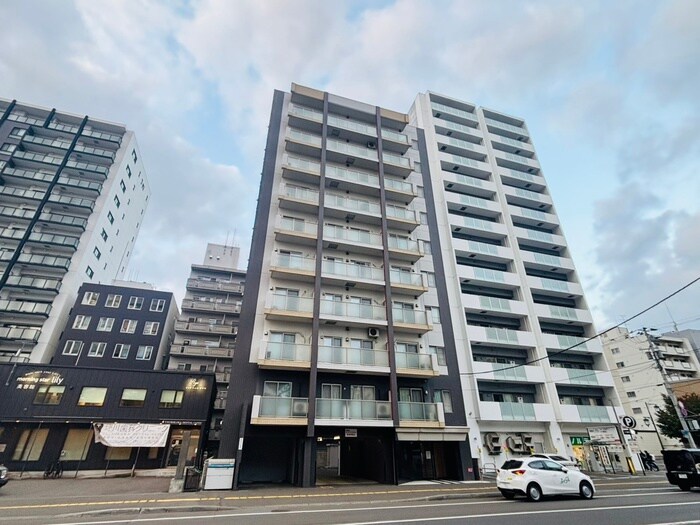 物件外観写真2　(外観写真)