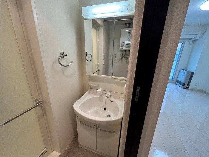 物件内観写真16　(洗面)