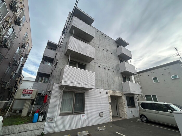 物件外観写真1　(外観写真)