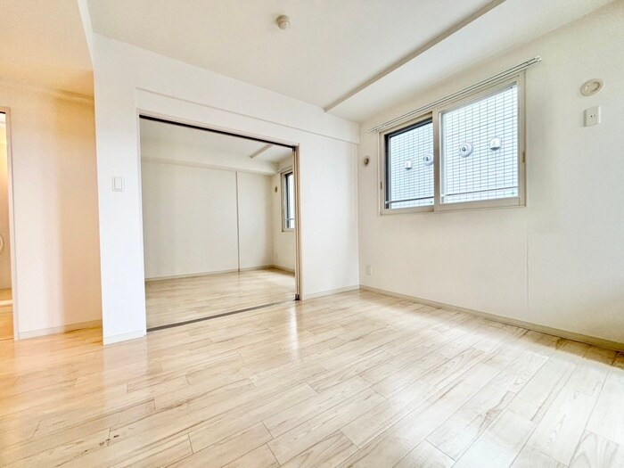 物件内観写真9　(居室)