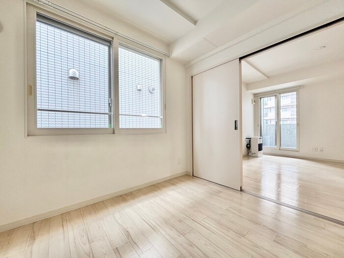 物件内観写真11　(居室)