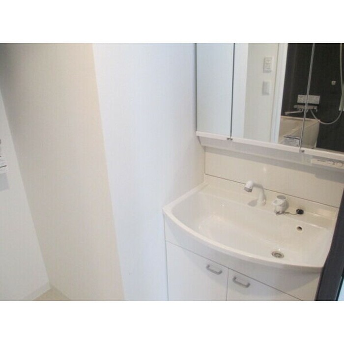 物件内観写真12　(洗面)