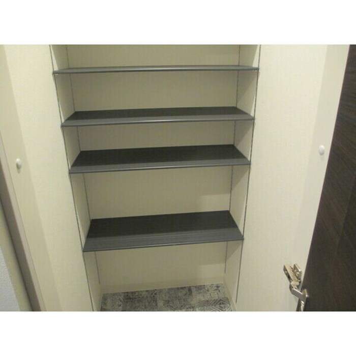 物件内観写真16　(収納)