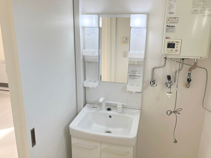 物件内観写真18　(洗面)