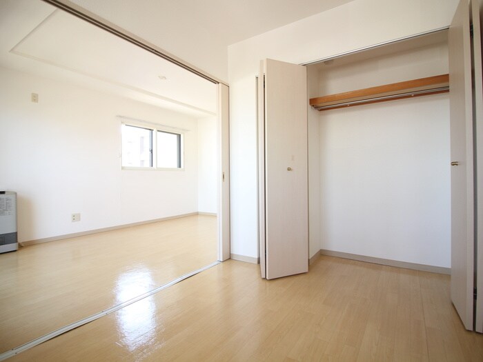 物件内観写真10　(居室)