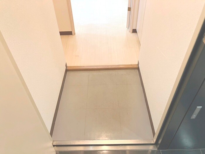 物件内観写真22　(玄関)