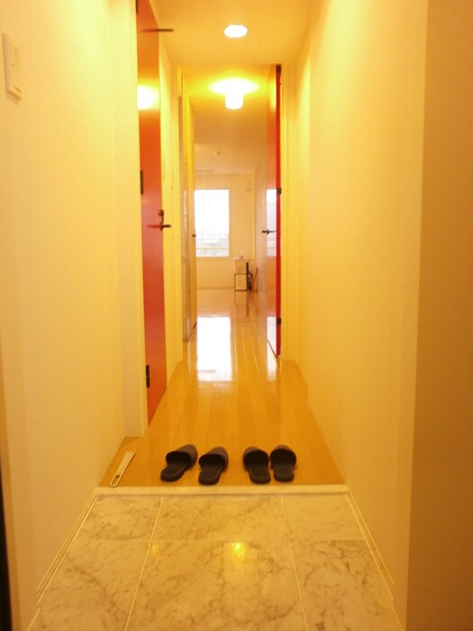 物件内観写真15　(玄関)