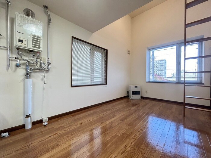 物件内観写真9　(居室)