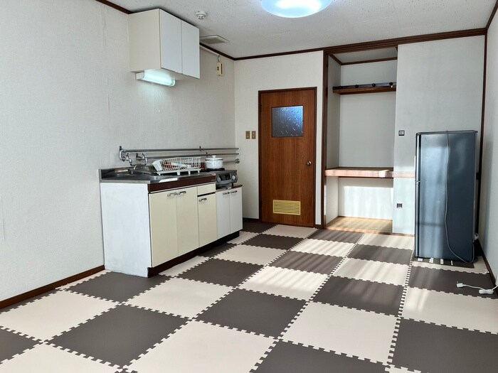 物件内観写真8　(居室)