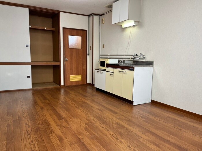 物件内観写真8　(居室)