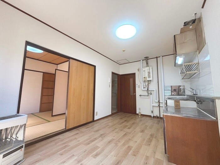 物件内観写真8　(居室)