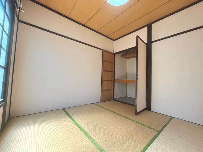 物件内観写真11　(居室)