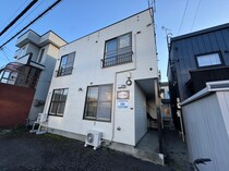 ハイツ八軒Ａの外観写真