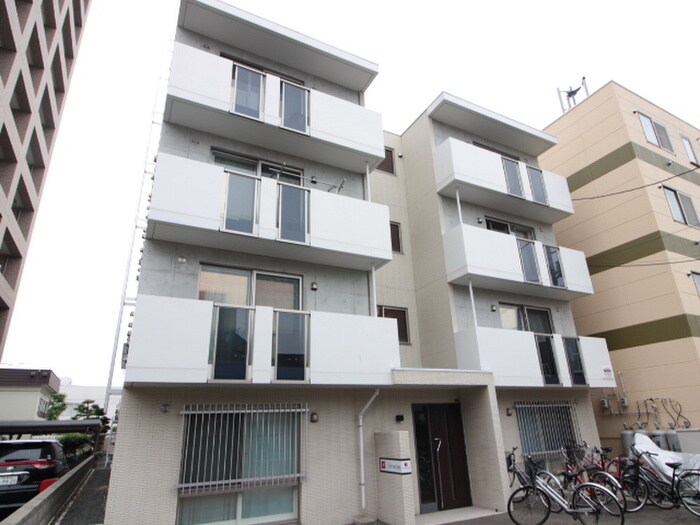 物件外観写真1　(外観写真)