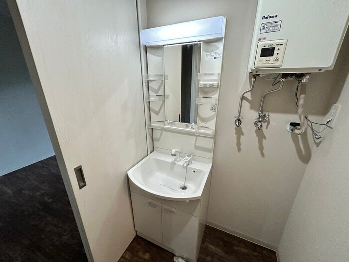 物件内観写真13　(洗面)