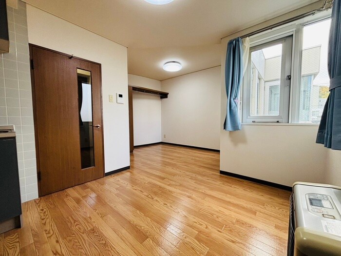 物件内観写真8　(居室)