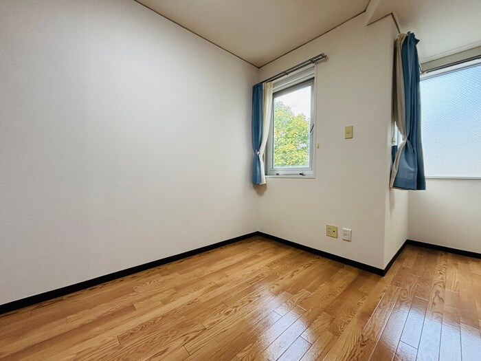 物件内観写真12　(居室)