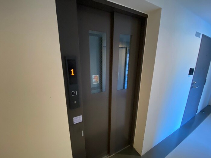 物件外観写真6　(建物設備)