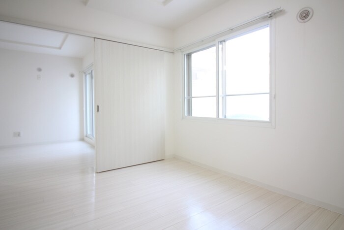 物件内観写真11　(居室)