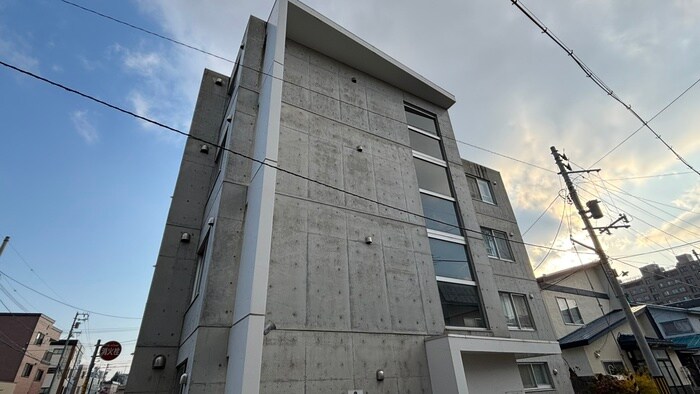 物件外観写真1　(外観写真)