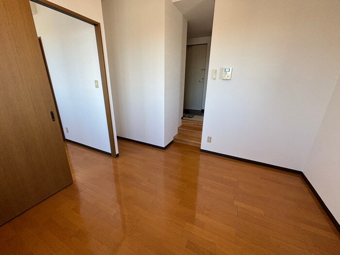 物件内観写真4　(居室)