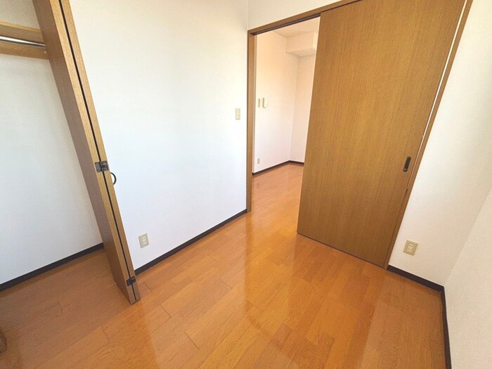 物件内観写真6　(居室)