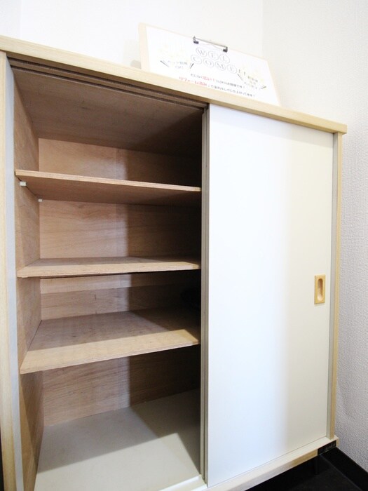 物件内観写真13　(靴箱)