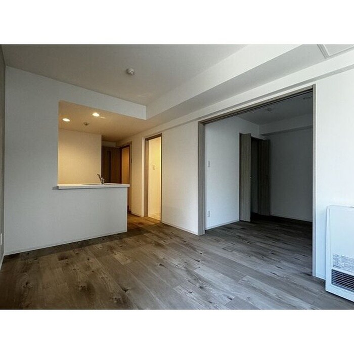 物件内観写真2　(居室)