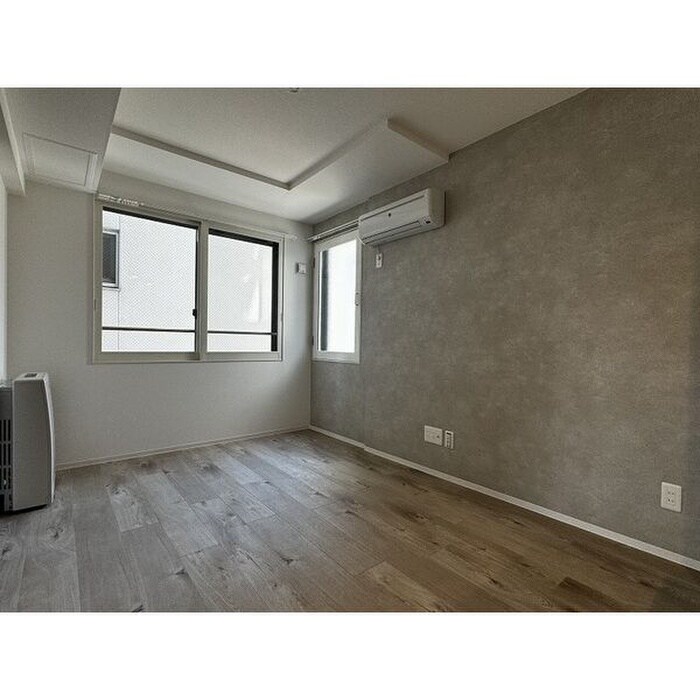 物件内観写真3　(居室)