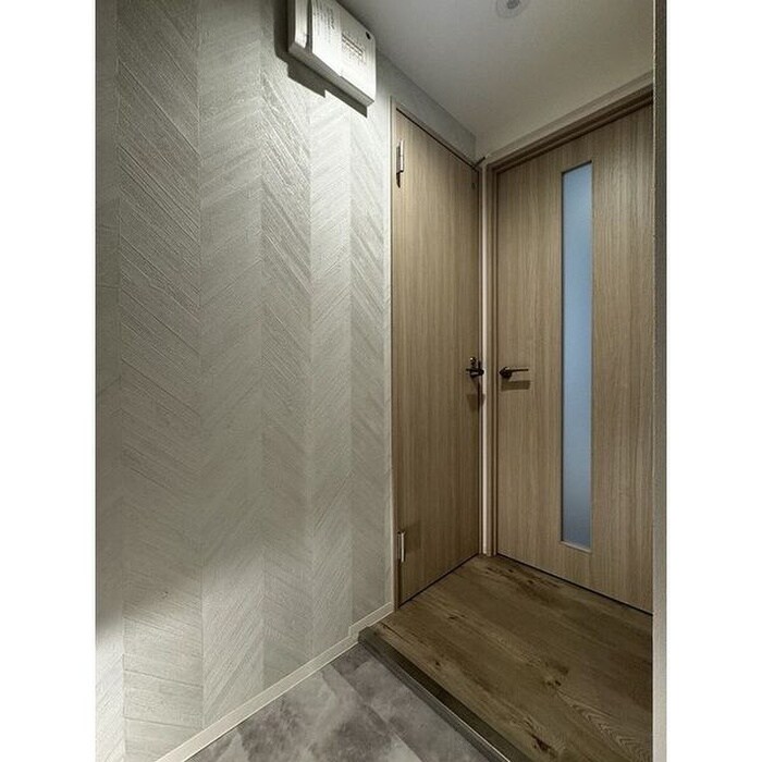 物件内観写真11　(玄関)