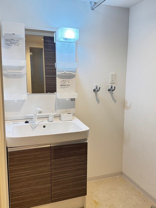 物件内観写真18　(洗面)