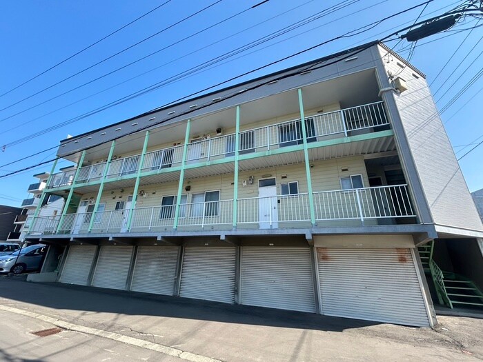 物件外観写真2　(外観写真)