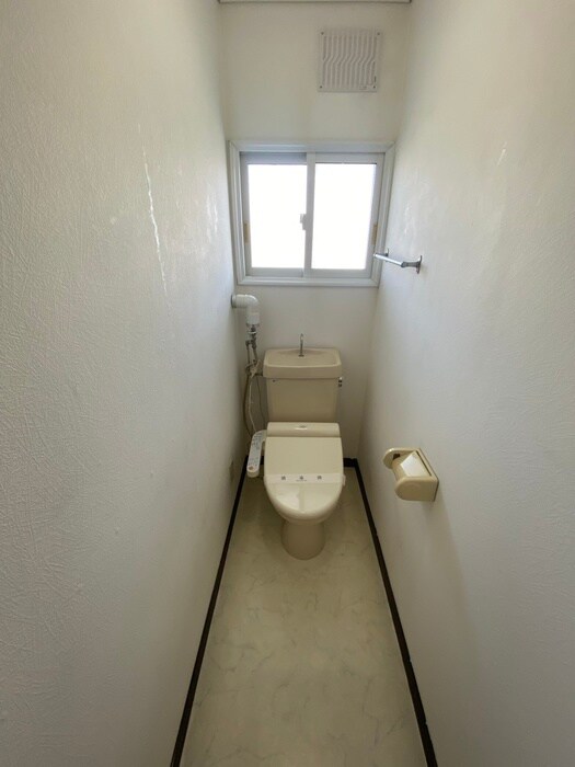 物件内観写真16　(トイレ)