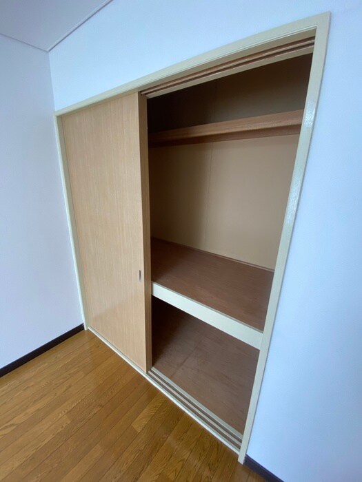 物件内観写真18　(収納)