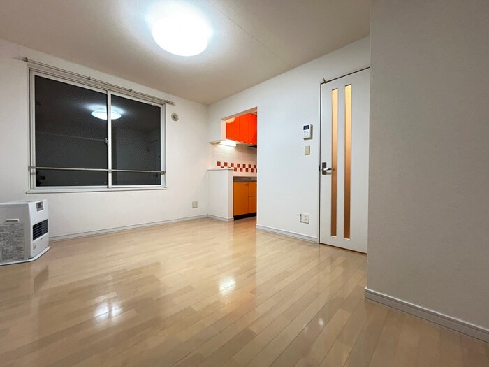 物件内観写真4　(居室)