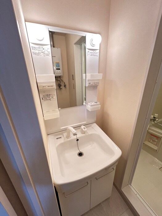 物件内観写真10　(洗面)