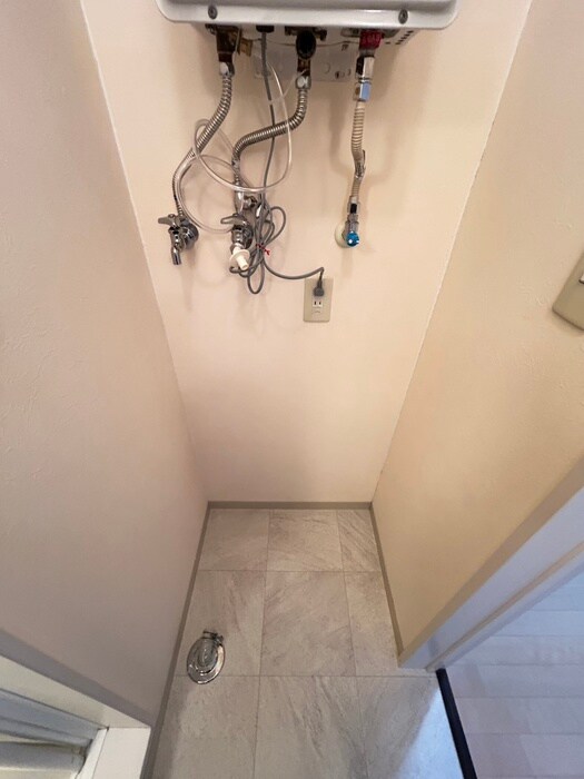 物件内観写真14　(洗濯機置場)