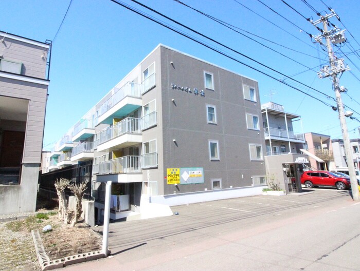 物件外観写真3　(外観写真)