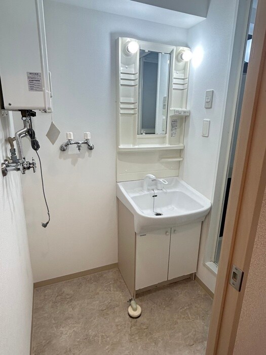 物件内観写真14　(洗面)