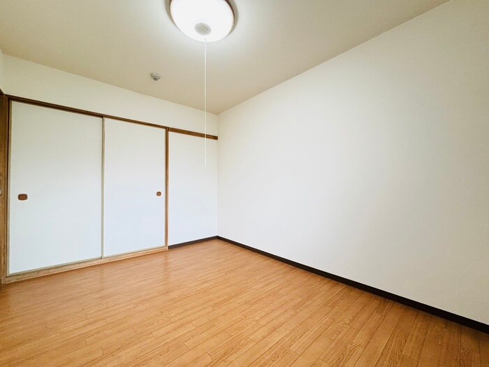 物件内観写真13　(居室)