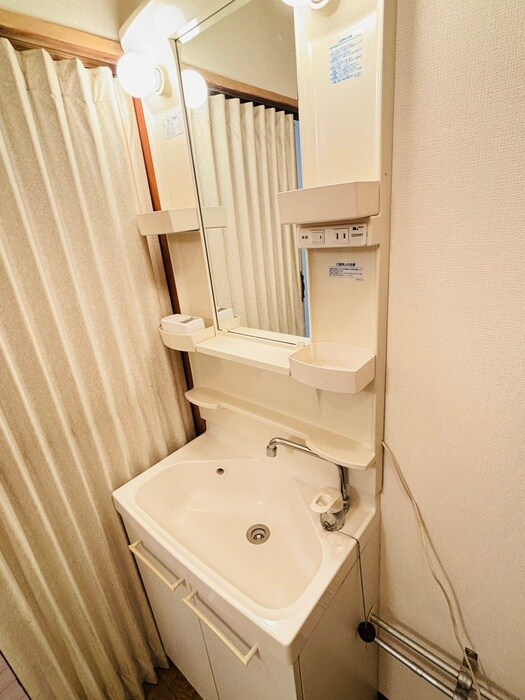 物件内観写真18　(洗面)