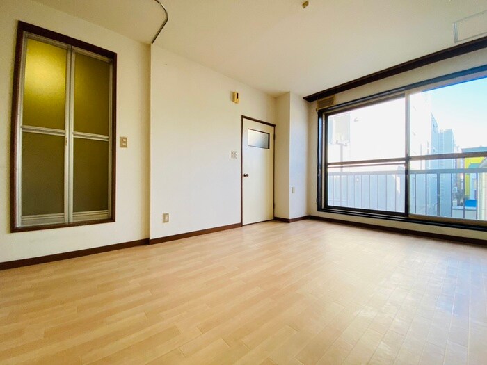 物件内観写真10　(居室)