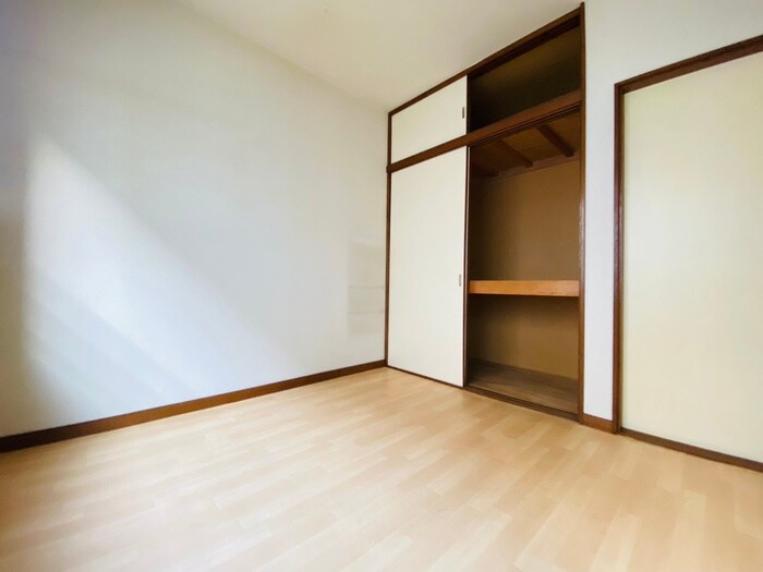 物件内観写真22　(居室)